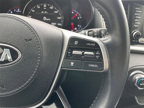 Used 2020 Kia Sorento EX image 23
