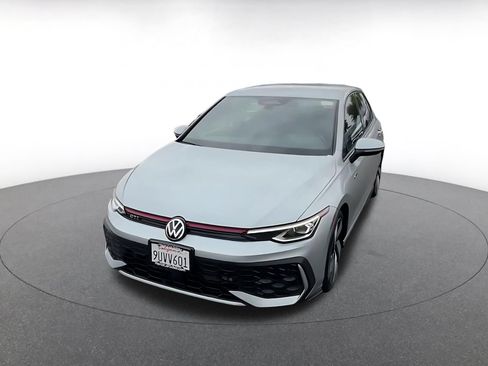 Used 2026 Volkswagen Golf S FWD image 4