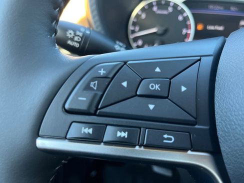 New 2025 Nissan Sentra SV w/ SV Premium Package image 10