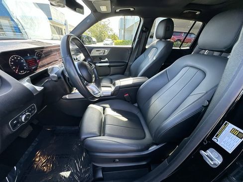 Used 2025 Mercedes-Benz GLB 250 4MATIC image 20