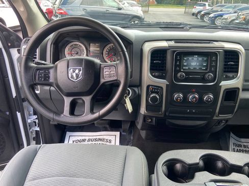 Used 2015 RAM 1500 Classic SLT image 13