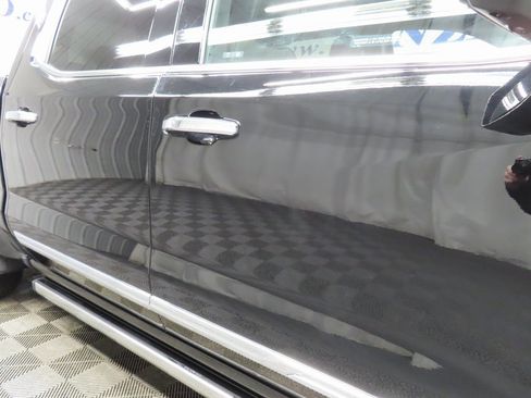 Used 2024 Chevrolet Silverado 1500 High Country image 32