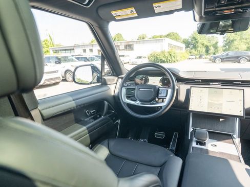 Certified 2025 Land Rover Range Rover Long Wheelbase SE AWD/4WD image 19