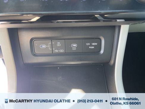 Certified 2025 Hyundai Tucson Limited FWD image 35
