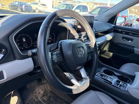 Used 2024 Honda Pilot EX-L image 9