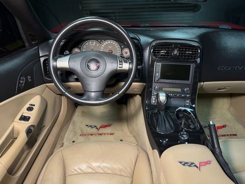 Used 2008 Chevrolet Corvette Coupe w/ Preferred Equipment Group RWD image 18