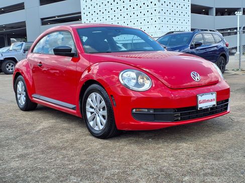 Used 2016 Volkswagen Beetle 1.8T S FWD image 2