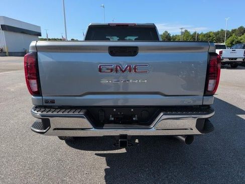 New 2026 GMC Sierra 2500 SLE w/ SLE Value Package; AWD/4WD image 8