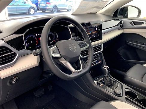 New 2026 Volkswagen Taos SEL image 7