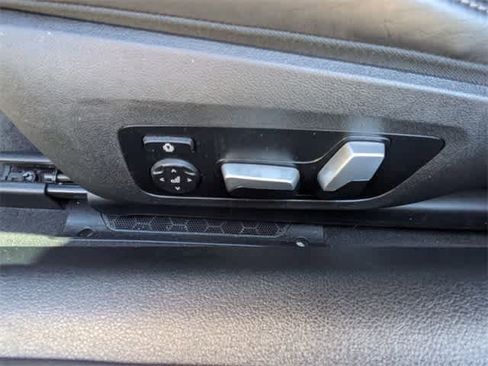 Used 2022 BMW M850i xDrive Convertible w/ Driving Assistance Package image 17