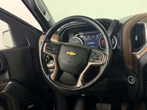Used 2022 Chevrolet Silverado 1500 High Country w/ Z71 Off-Road Package AWD/4WD image 33