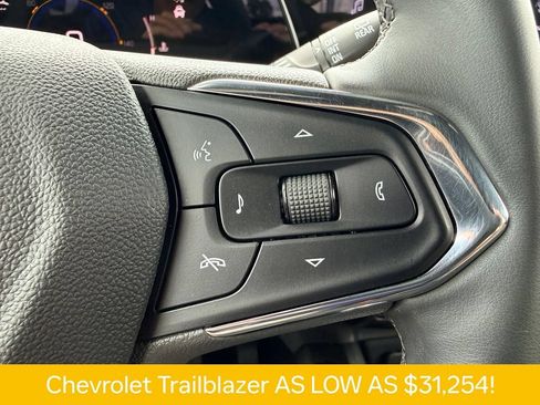 Used 2026 Chevrolet TrailBlazer ACTIV w/ Convenience Package FWD image 23