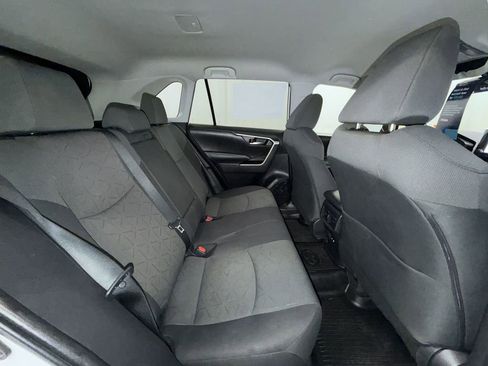Used 2023 Toyota RAV4 XLE image 5