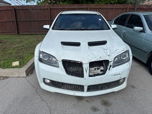 Used 2009 Pontiac G8 w/ Premium Package image 2