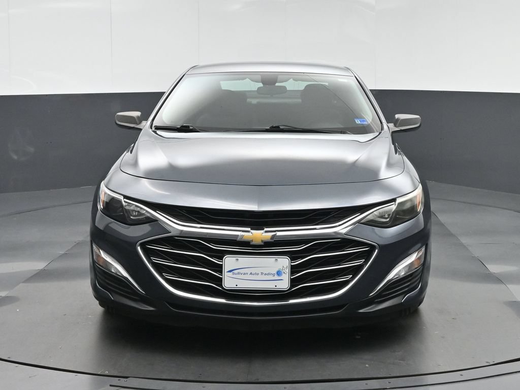 Used 2020 Chevrolet Malibu LS FWD image 2