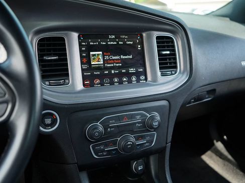 Used 2023 Dodge Charger SXT RWD image 8