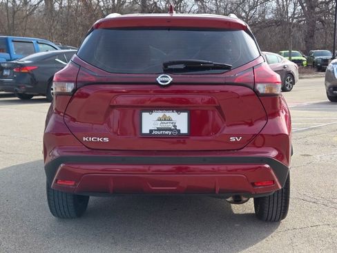 Used 2021 Nissan Kicks SV FWD image 11