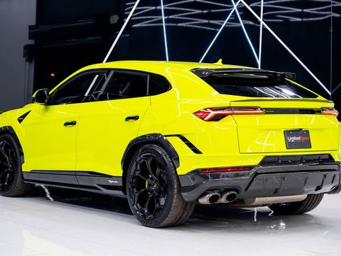 Used 2023 Lamborghini Urus Performante image 19