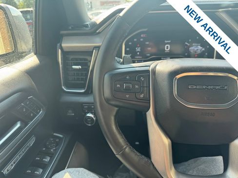 Used 2024 GMC Sierra 1500 Denali w/ Technology Package AWD/4WD image 21