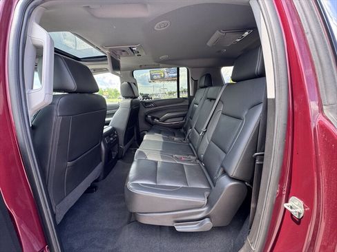 Used 2020 GMC Yukon XL SLT w/ Open Road Package AWD/4WD image 13