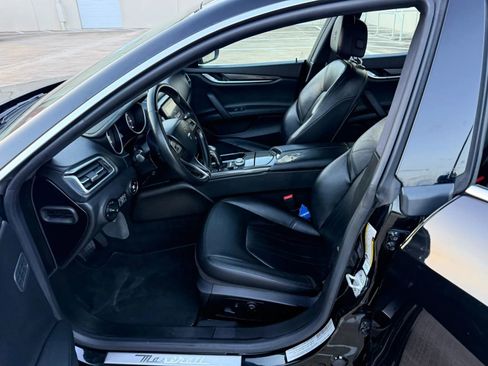 Used 2020 Maserati Ghibli RWD image 12