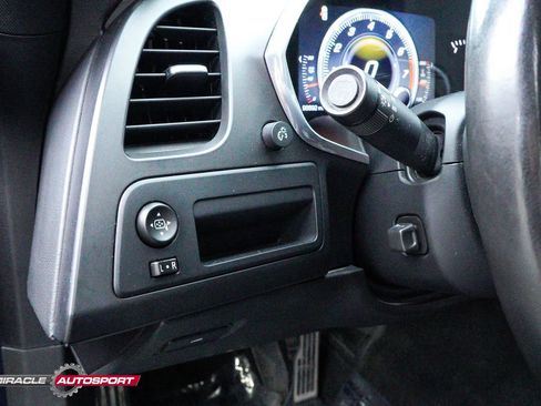 Used 2016 Chevrolet Corvette Stingray Coupe image 31