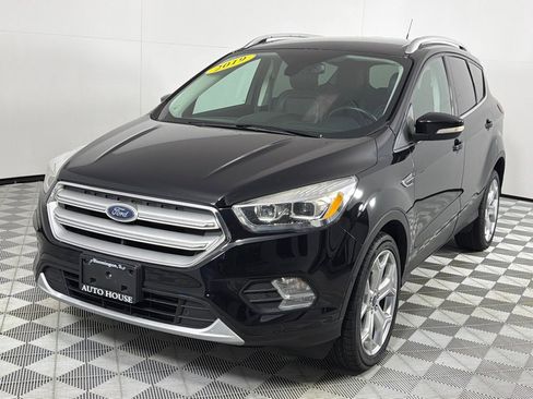 Used 2019 Ford Escape Titanium AWD/4WD image 9