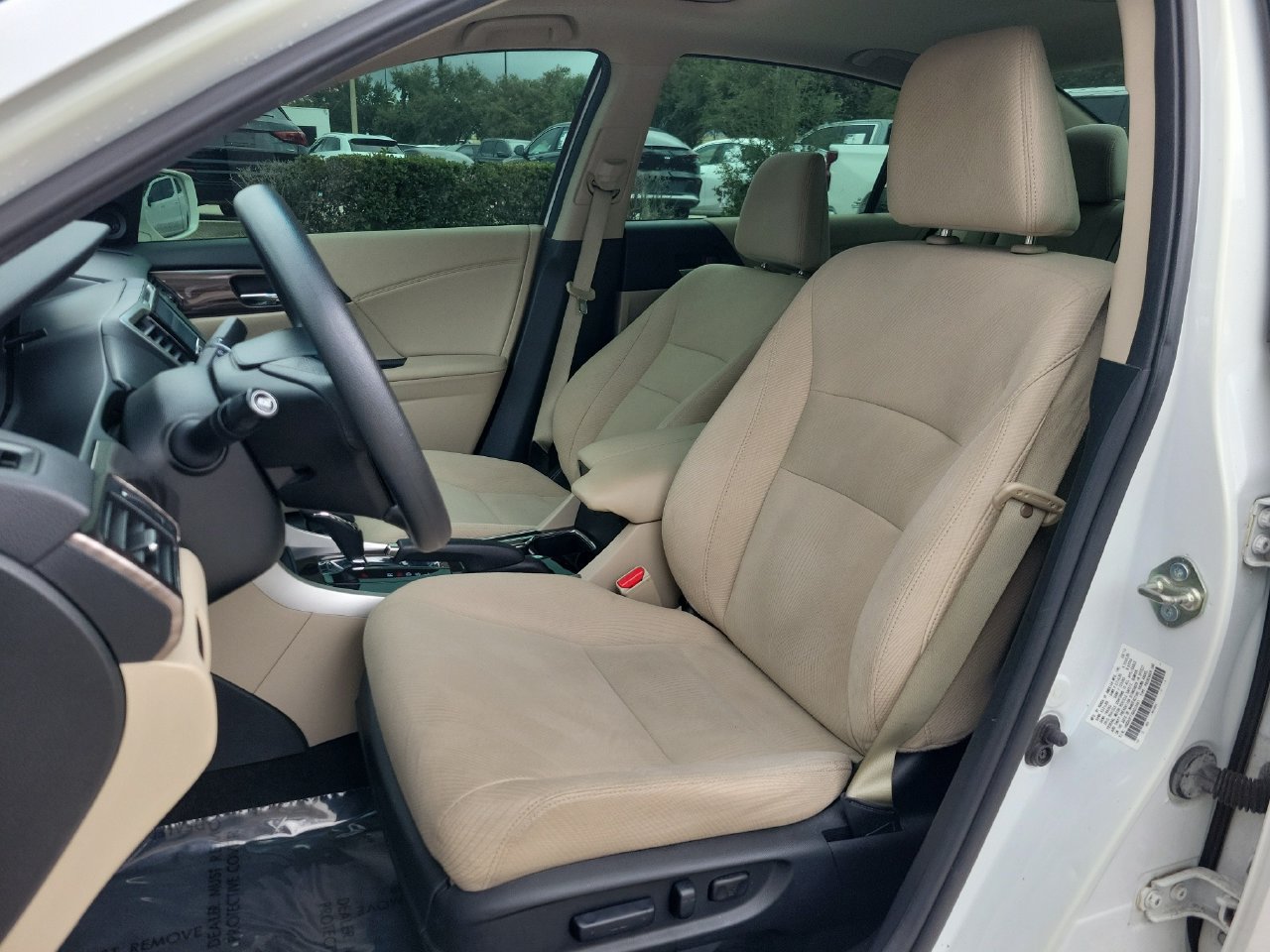 Used 2016 Honda Accord EX image 15
