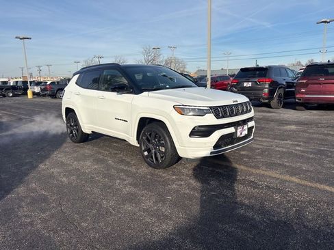 Used 2024 Jeep Compass Limited w/ Driver Assist Group I image 7