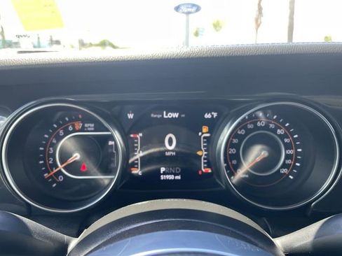 Used 2021 Jeep Wrangler Unlimited Sahara AWD/4WD image 11