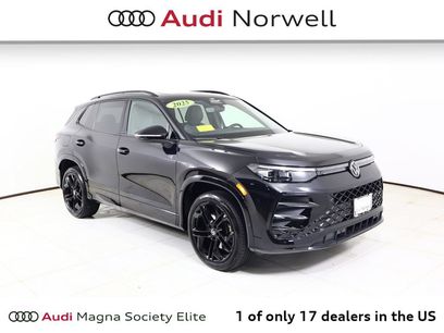 Used 2025 Volkswagen Tiguan SE R-Line
