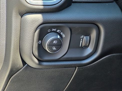 New 2026 RAM 2500 Big Horn AWD/4WD image 34