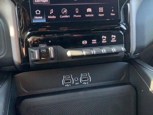 New 2026 RAM 2500 Big Horn AWD/4WD image 36