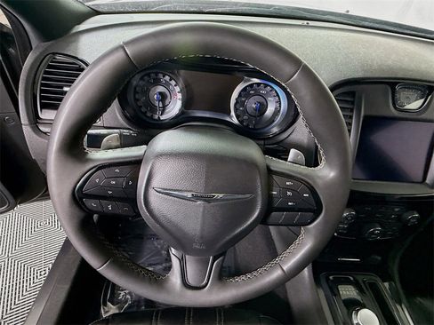 Used 2023 Chrysler 300 S image 23