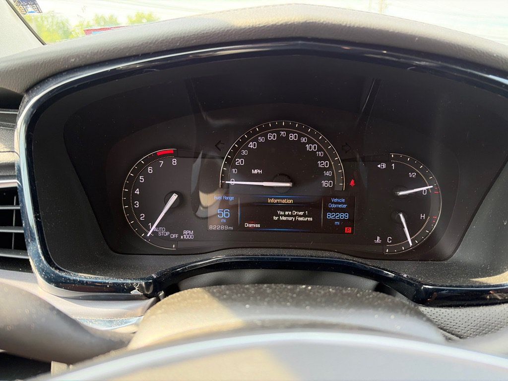 Used 2018 Cadillac XT5 Luxury w/ Driver Awareness Package AWD/4WD image 16