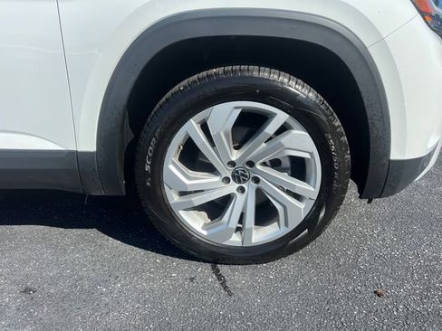 Used 2022 Volkswagen Atlas SE image 11