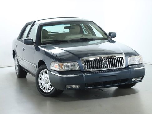 Used 2008 Mercury Grand Marquis GS image 18
