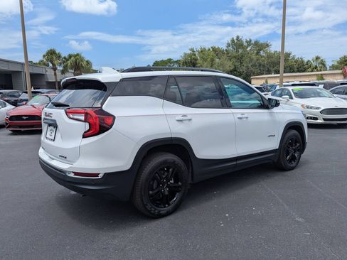 Used 2022 GMC Terrain AT4 w/ Infotainment Package II AWD/4WD image 9