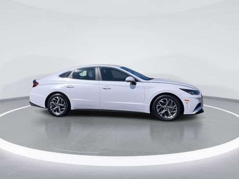 Certified 2022 Hyundai Sonata SEL w/ Cargo Package image 8