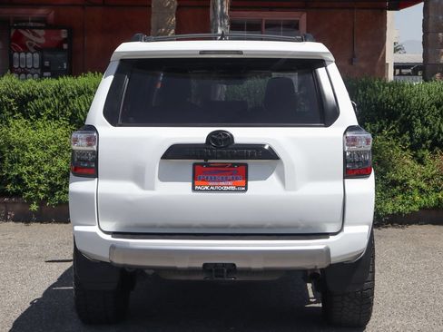 Used 2020 Toyota 4Runner TRD Off-Road Premium w/ Moonroof Package AWD/4WD image 7