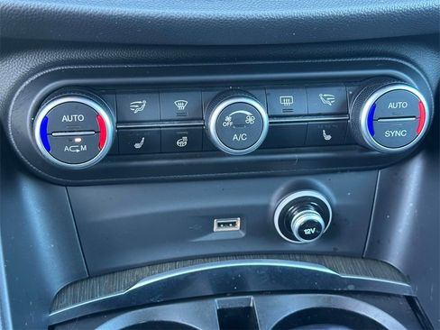 Used 2019 Alfa Romeo Stelvio Ti image 27