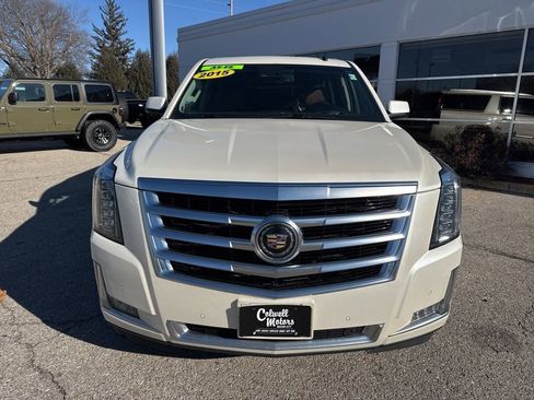 Used 2015 Cadillac Escalade ESV Premium image 5