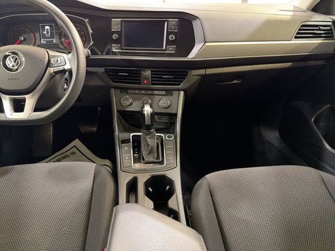Used 2021 Volkswagen Jetta S image 21