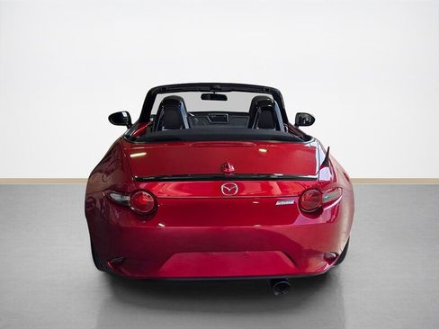 Used 2016 MAZDA MX-5 Miata Club RWD image 5