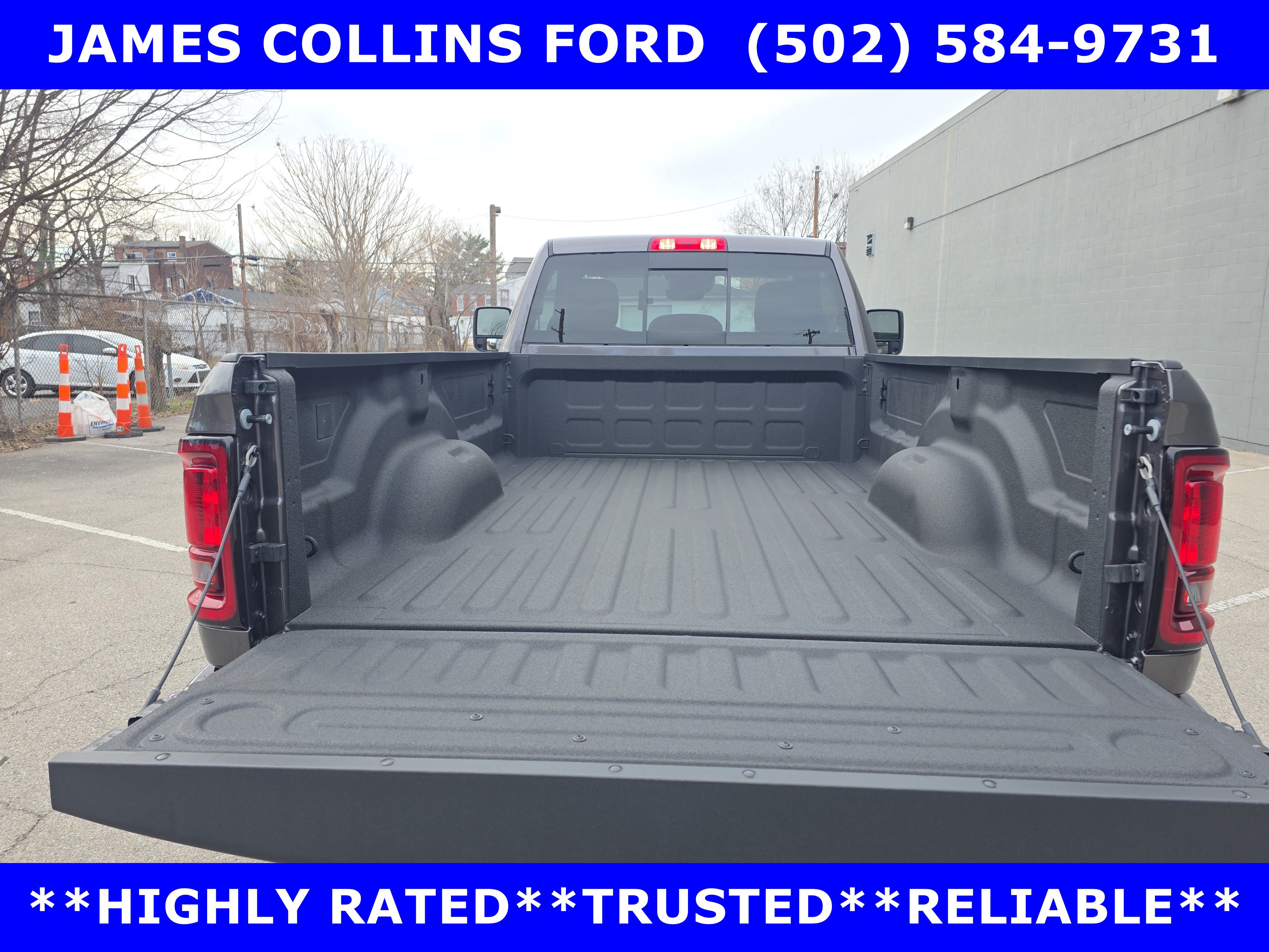 Used 2025 RAM 3500 Big Horn AWD/4WD image 9