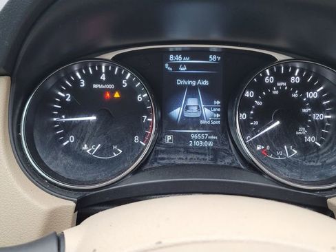 Used 2015 Nissan Rogue SV w/ SV Premium Package FWD image 9