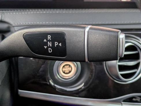 Used 2019 Mercedes-Benz S 560 Sedan image 12