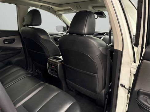 Used 2021 Nissan Murano SL w/ SL Moonroof Package image 50