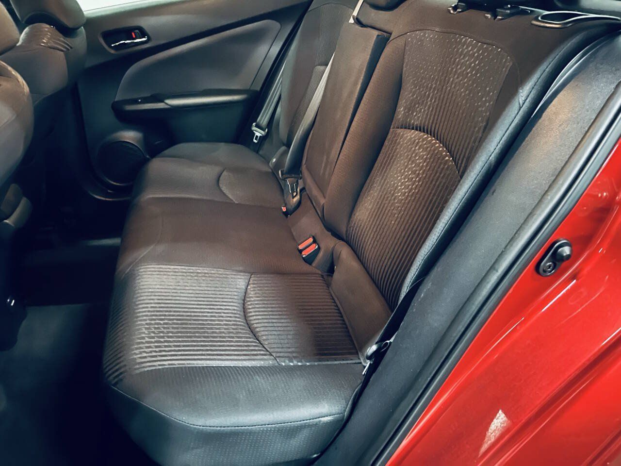 Used 2018 Toyota Prius Three FWD image 18