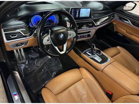 Used 2018 BMW 740i RWD image 19